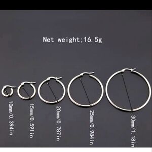 Stainless Steel Women's Hoop Earrings 5 pairs With 5 Different Sizes
